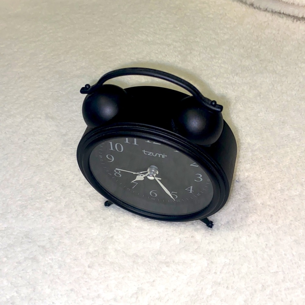 Small Clock - Picture 2 of 4